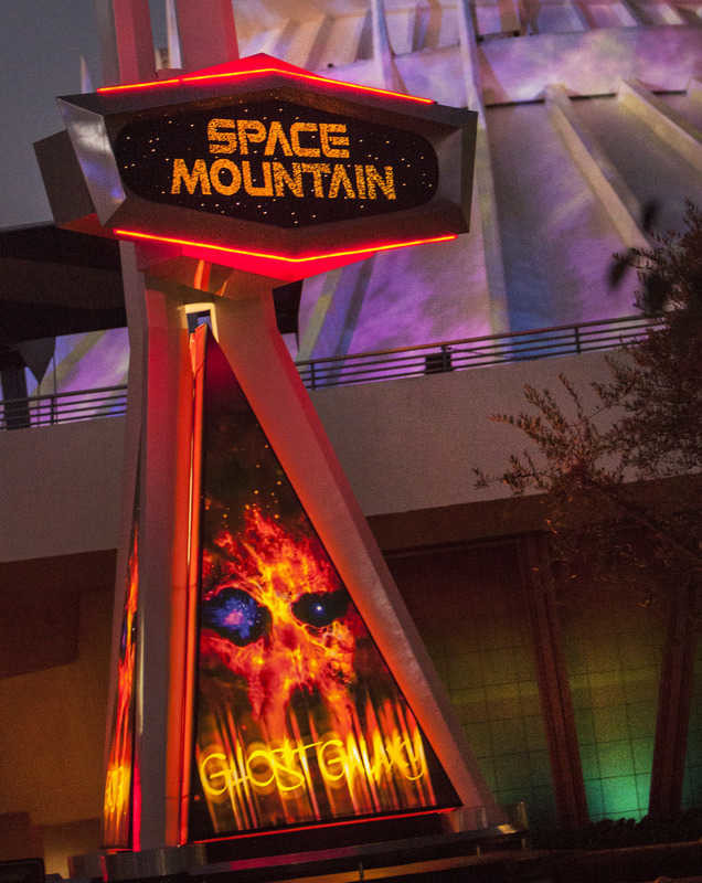 Disneyland Halloween Space Mountain Ghost Galaxy